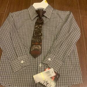 NWT Kids 5T Star Wars long sleeve button down shirt